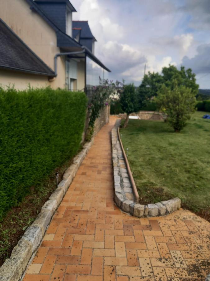 Вилла La Croix De La Roche Tremuson Экстерьер фото